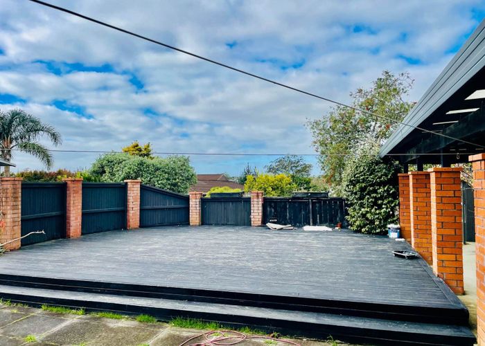  at 6 Booralee Avenue, Botany Downs, Manukau City, Auckland