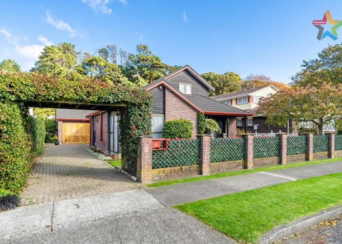  at 22 Waddington Drive, Naenae, Lower Hutt
