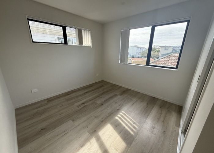 at 2B Wilmshurst Avenue, Papatoetoe, Manukau City, Auckland
