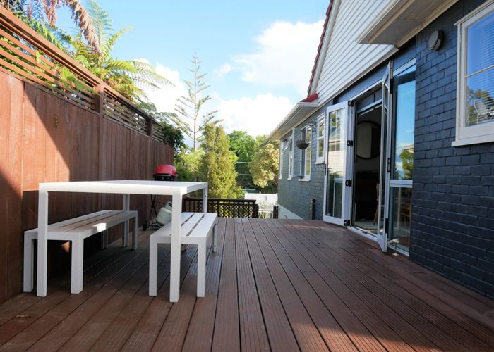  at 14A Hogans Rd, Glenfield, North Shore City, Auckland