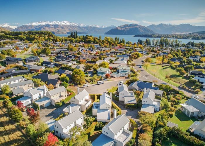  at 9 Meadowbrook Place, Wanaka, Wanaka, Otago