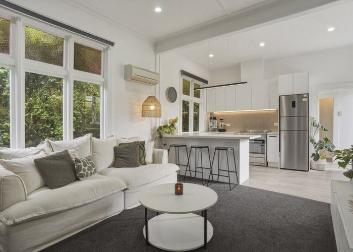  at 24 Bridge Street, Clyde Hill, Dunedin, Otago