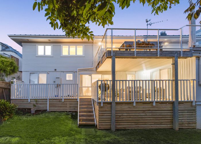  at 74 Temple Street, Meadowbank, Auckland