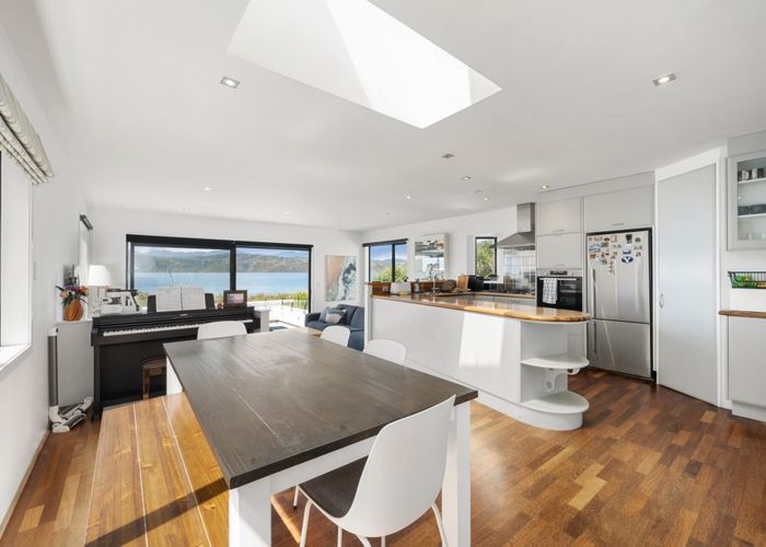  at 191 Marine Parade, Seatoun, Wellington