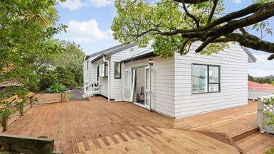  at 6 Anne McLean Drive, Bayview, Auckland