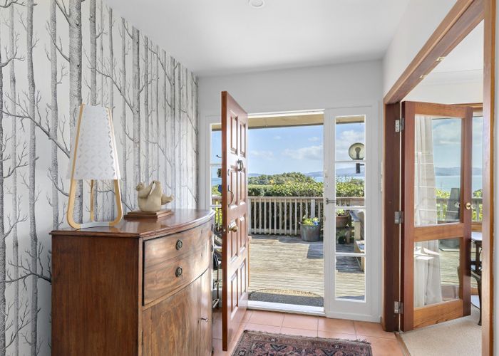  at 15 Kotari Road, Days Bay, Lower Hutt