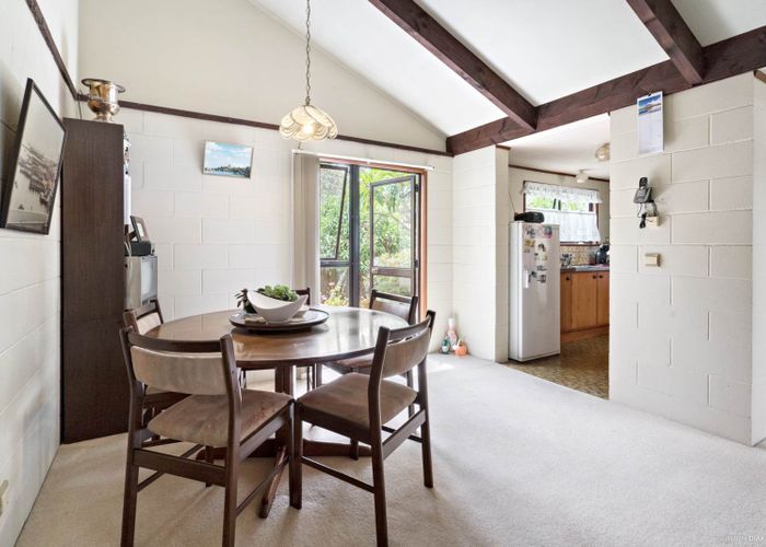  at 2/47 Glenmore Road, Sunnyhills, Auckland