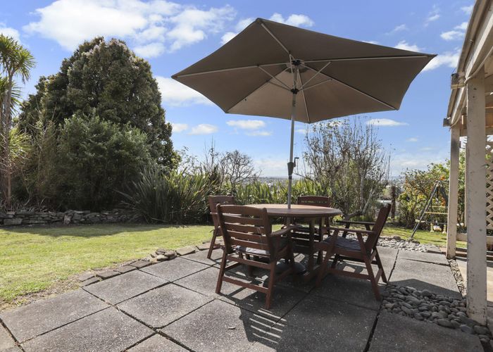  at 3/67 West Coast Road, Glen Eden, Auckland