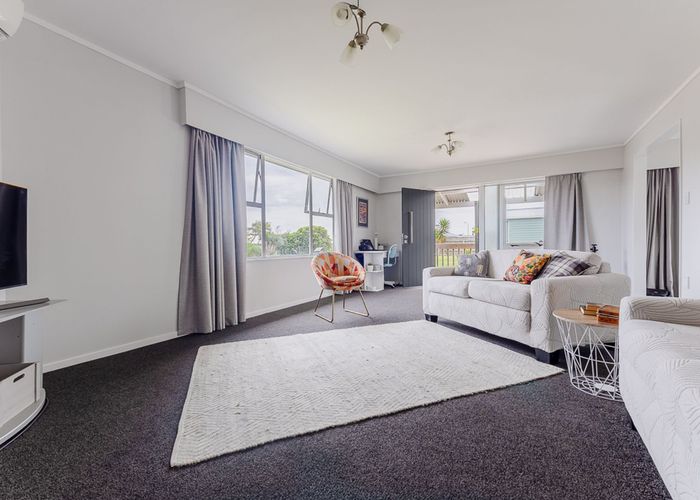  at 2 Robert McKeen Street, Otaki Beach, Kapiti Coast, Wellington