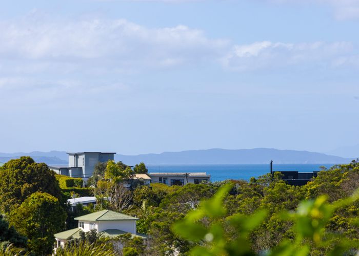  at 8 Jean Place, Stanmore Bay, Rodney, Auckland