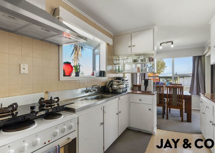  at 34 Edinburgh Avenue, Rosehill, Papakura
