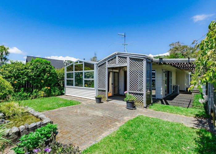  at 15 Park Avenue, Waikanae