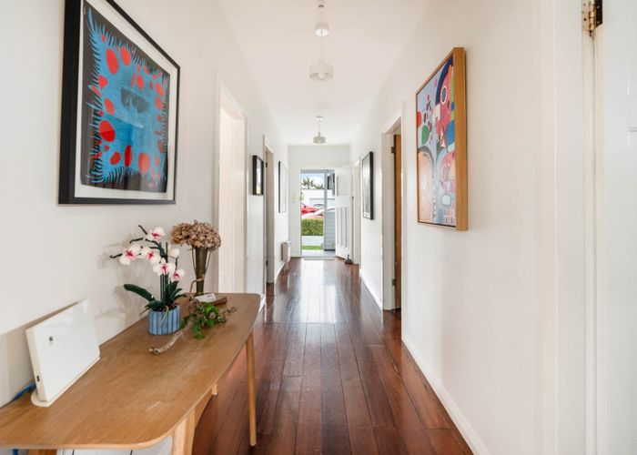  at 35 St Michaels Avenue, Point Chevalier, Auckland