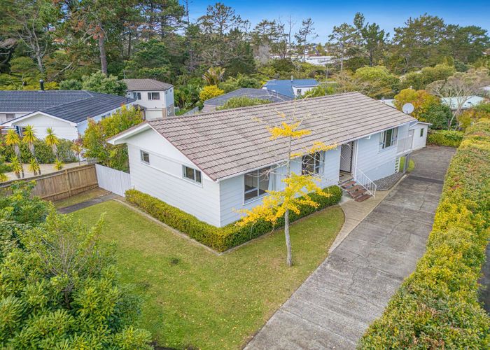  at 18 Regency Place, Sunnynook, North Shore City, Auckland