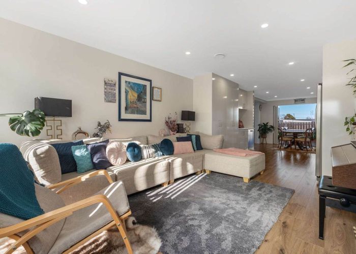  at 9 Lovely Lane, Manurewa, Manukau City, Auckland