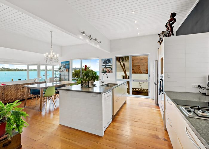  at 56 The Parade, Bucklands Beach, Manukau City, Auckland