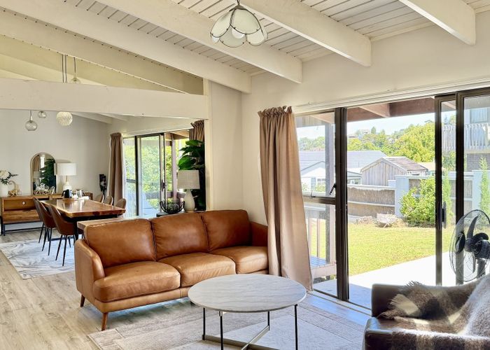  at 5 Holyoake Place, Chatswood, North Shore City, Auckland