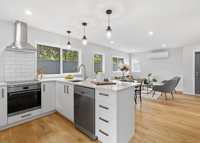  at 34 Te Wharepouri Street, Berhampore, Wellington