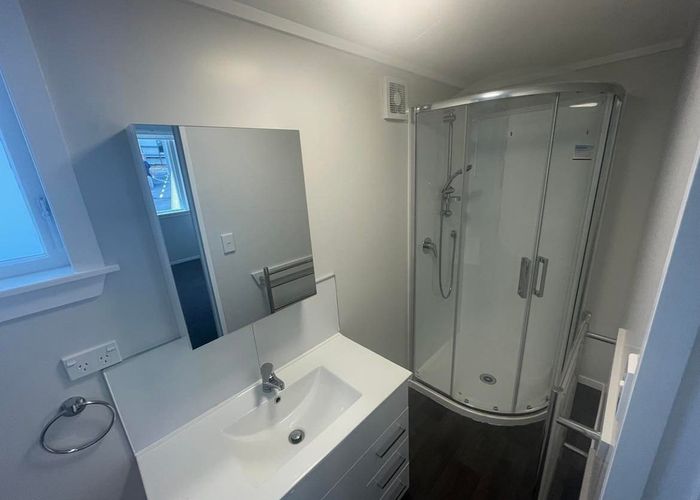  at 27/15 Pharazyn Street, Melling, Lower Hutt, Wellington