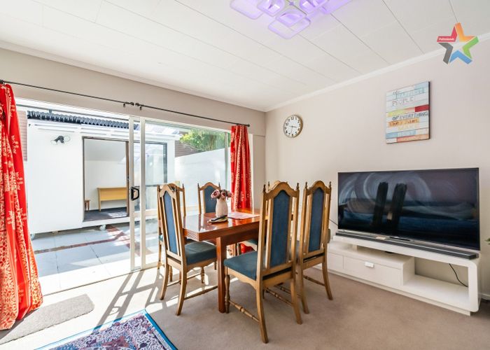  at 8B Wai-iti Crescent, Woburn, Lower Hutt, Wellington