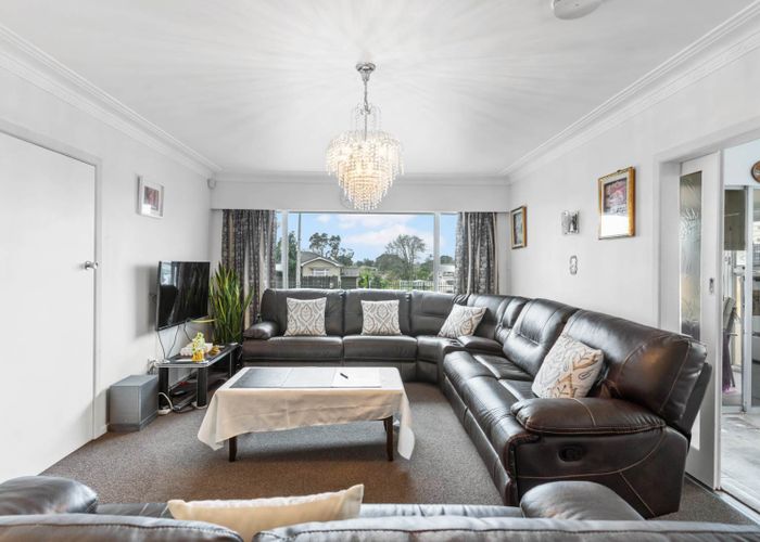  at 76 Station Road, Papatoetoe, Auckland