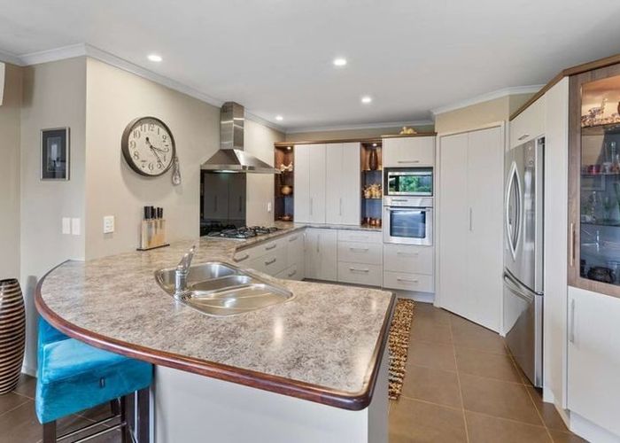  at 28 Johnstone Drive, Fitzherbert, Palmerston North