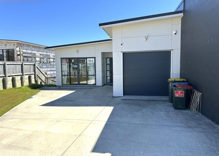  at 10B Polestar Lane, Whitby, Porirua, Wellington