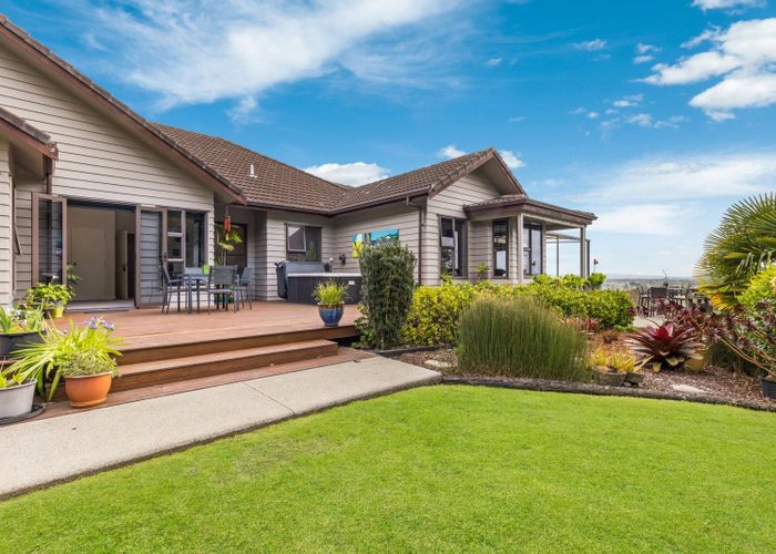  at 39 Harry Dreadon Road, Opaheke, Papakura