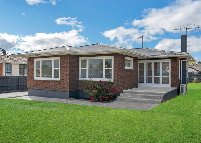  at 6 Grebe Street, Manurewa, Auckland