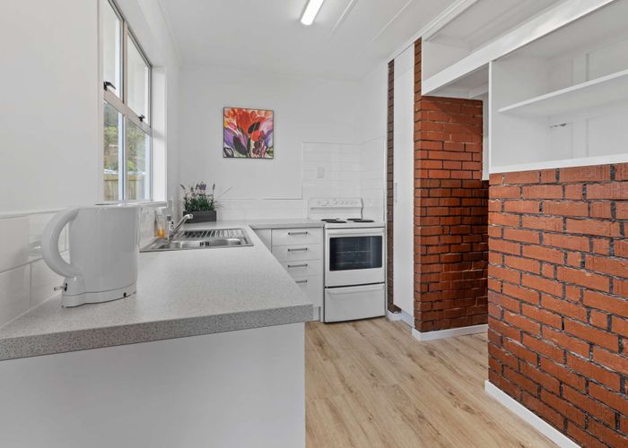  at 20 Leslie Avenue, Western Heights, Rotorua, Bay Of Plenty