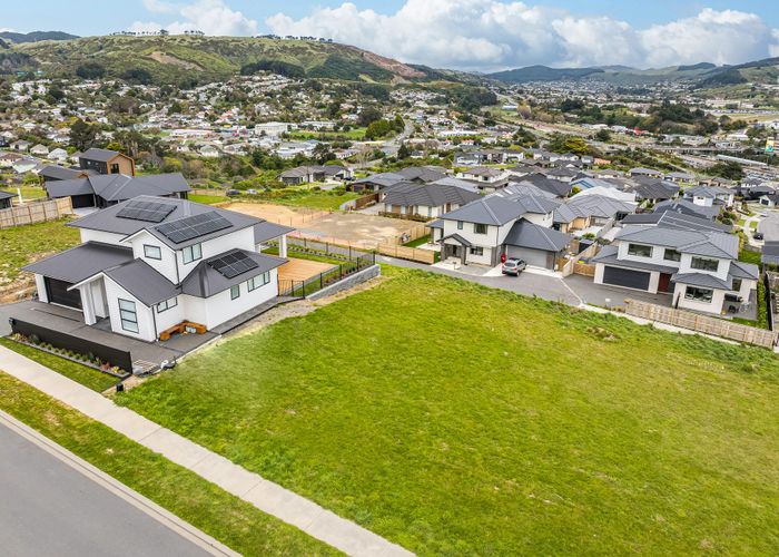  at 28 Te Hoiere Street, Aotea, Porirua, Wellington