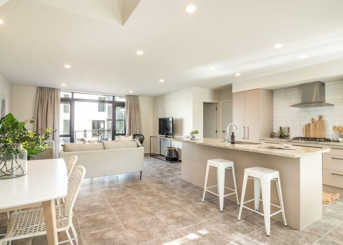  at 1/140 Office Road, Merivale, Christchurch City, Canterbury