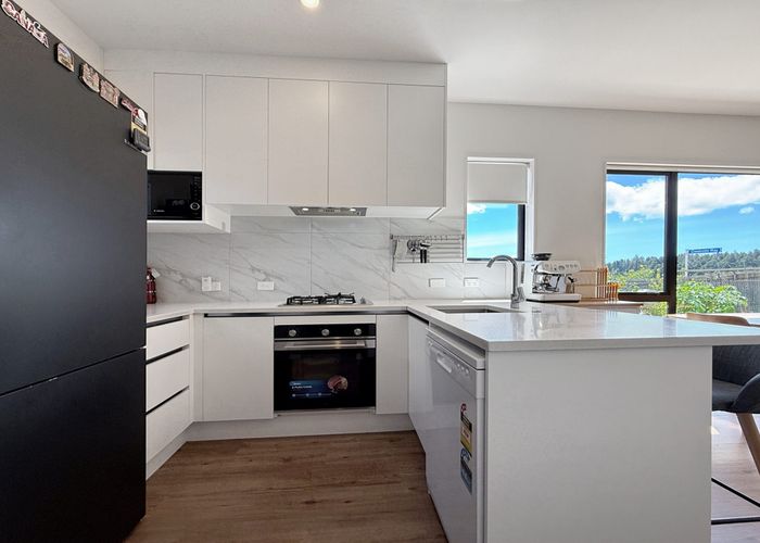  at 56 Picturesque Drive, Flat Bush, Manukau City, Auckland