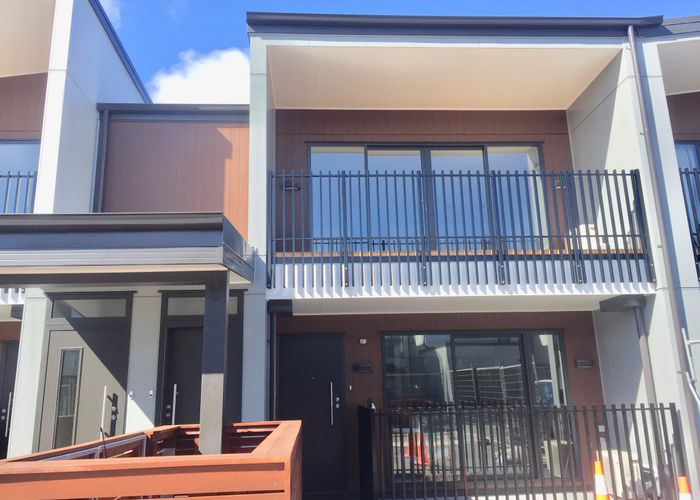  at 2/11 Paketai Lane, Beachlands, Manukau City, Auckland