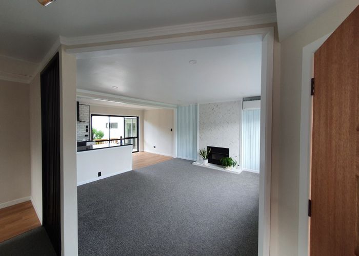  at 5 Lucien Place, Whitikahu