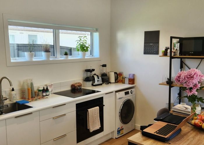  at 37a Gulf View Road, Murrays Bay, North Shore City, Auckland