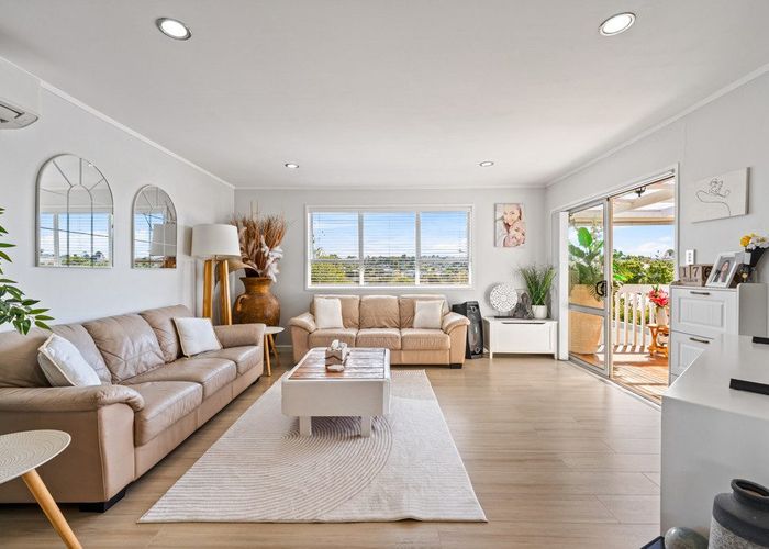  at 27 Arlette Place, Massey, Waitakere City, Auckland