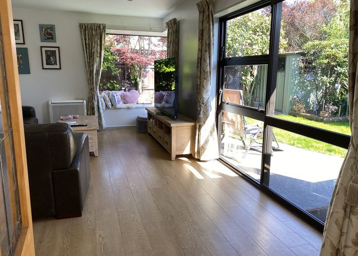  at 1/8 Lascelles Street, Saint Martins, Christchurch