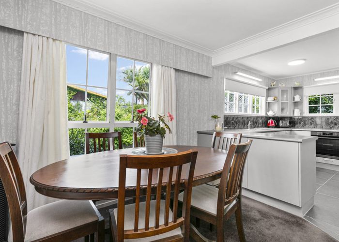  at 1/6 Mahuta Grove, Northcote, North Shore City, Auckland