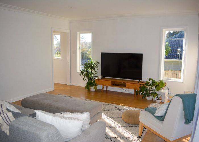  at 11 Kamara Rd, Glen Eden, Waitakere City, Auckland
