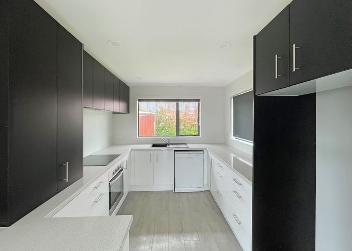  at 144 Sandwich Road, St Andrews, Hamilton