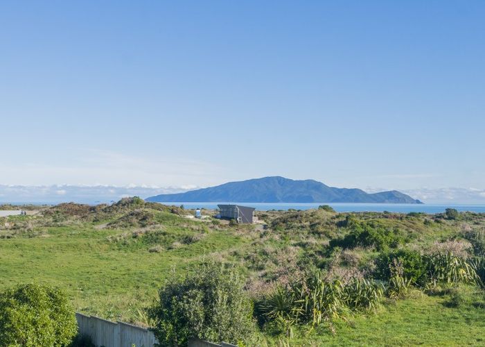  at 29 Kitchener Street, Te Horo Beach