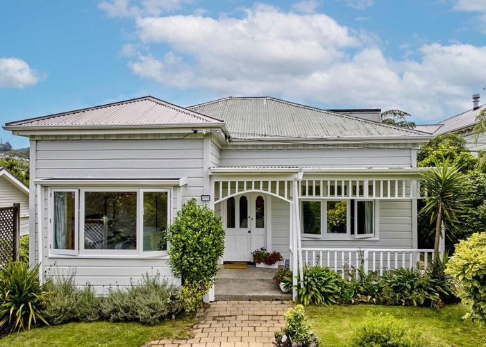  at 42 Perth Street, Ngaio, Wellington