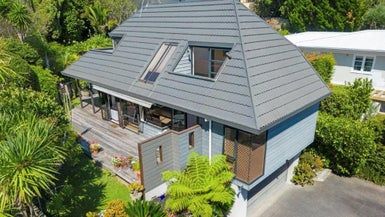  at 2/97 Beach Road, Castor Bay, Auckland