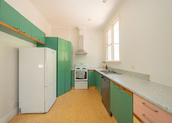  at 74 Forbury Road, Saint Clair, Dunedin, Otago