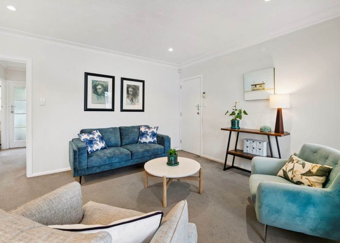  at 2/68 Richmond Avenue, Northcote Point, North Shore City, Auckland