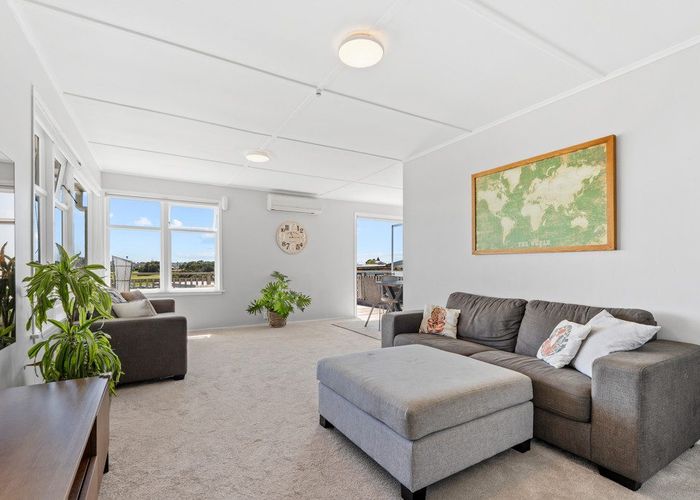  at 19 Rishworth Avenue, Stanmore Bay, Rodney, Auckland