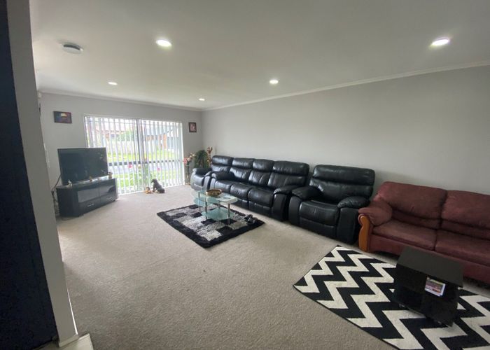  at 37 Foxlaw Street, Randwick Park, Manukau City, Auckland