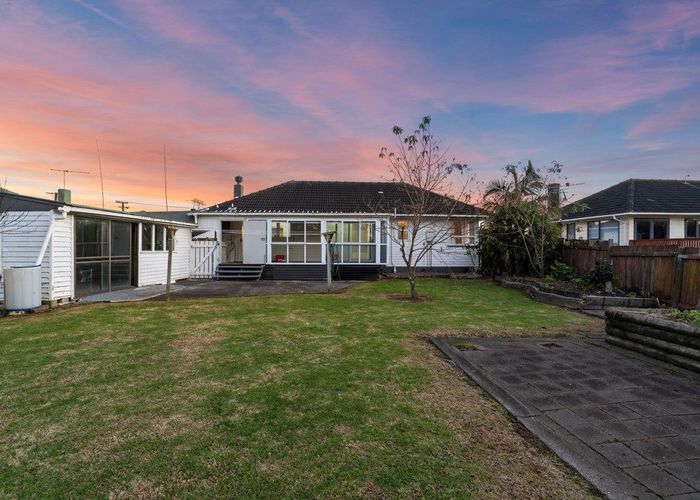  at 15 Velvet Crescent, Otara, Manukau City, Auckland