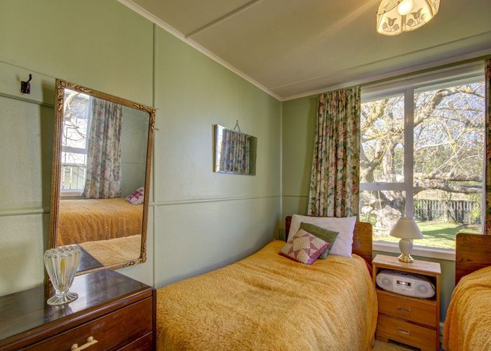  at 14 Broadway Avenue, Waikuku Beach, Waikuku Beach